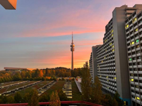 sharing studio apartment with me München